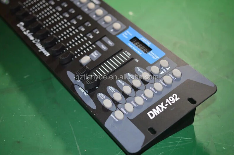 DMX192 консоль Светодиодная лампа Палмер DMX512 консоль сценическое освещение свадебное освещение Управление освещением сценическое затемнение