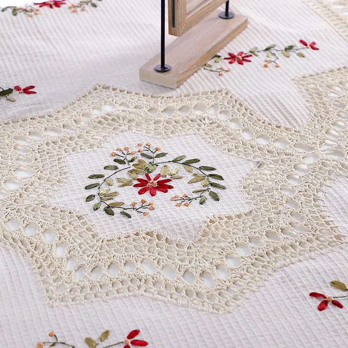 Matches21 Tovaglia Centrotavola Quadrata 60x60 Cm In Pizzo All'uncinetto E Ricamo - Bianco, 100% Poliestere - 2