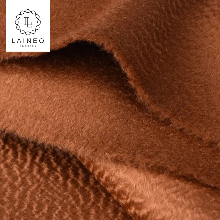 
 Двусторонняя 100% шерстяная ткань карамельного цвета С ВОЛНИСТЫМ ЭФФЕКТОМ  