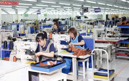 Yiwu Hanrong Trading Co., Ltd. 1