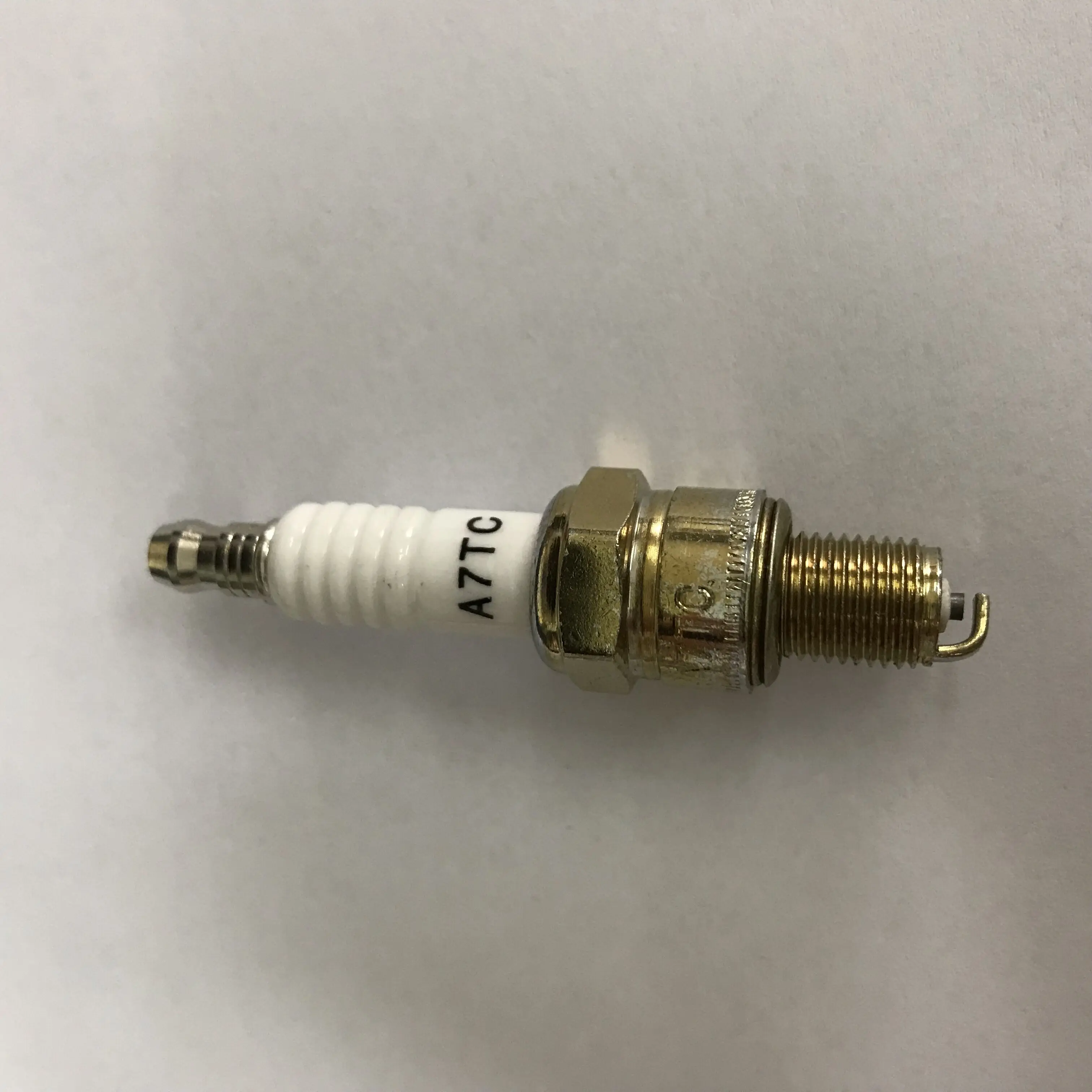 Популярный товар, Свеча зажигания для мотоцикла A7TC F7TC