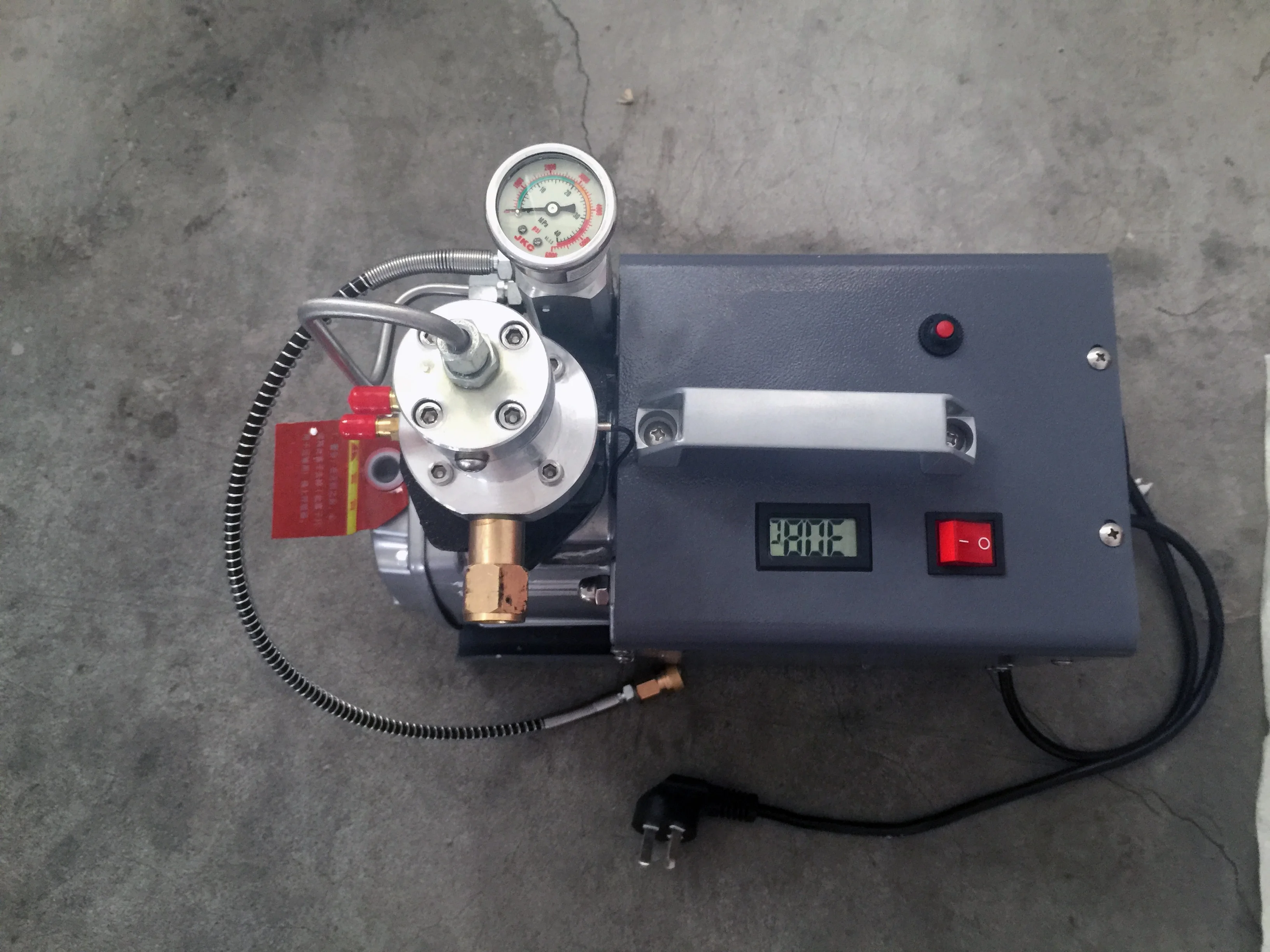 Customizable Mini Electric 300bar High-Pressure PCP Inflator Compressor Pump Water Cooling Multistage Structure for Gardening