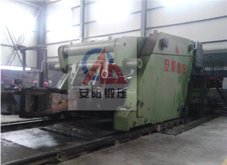 серийный кузнечный манипулятор T31