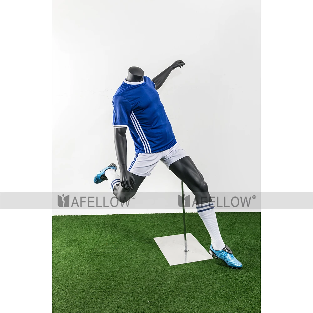 Manequim Masculino Jogador Futebol em Plástico