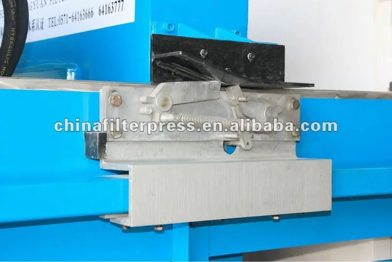 Zhejiang Longyuan Protecting Type Plate Shifter of Filter Press