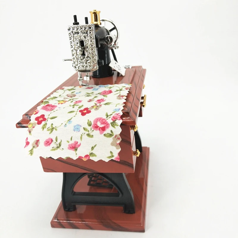 Vintage Sewing Machine Music Box Creative Plastic Decor