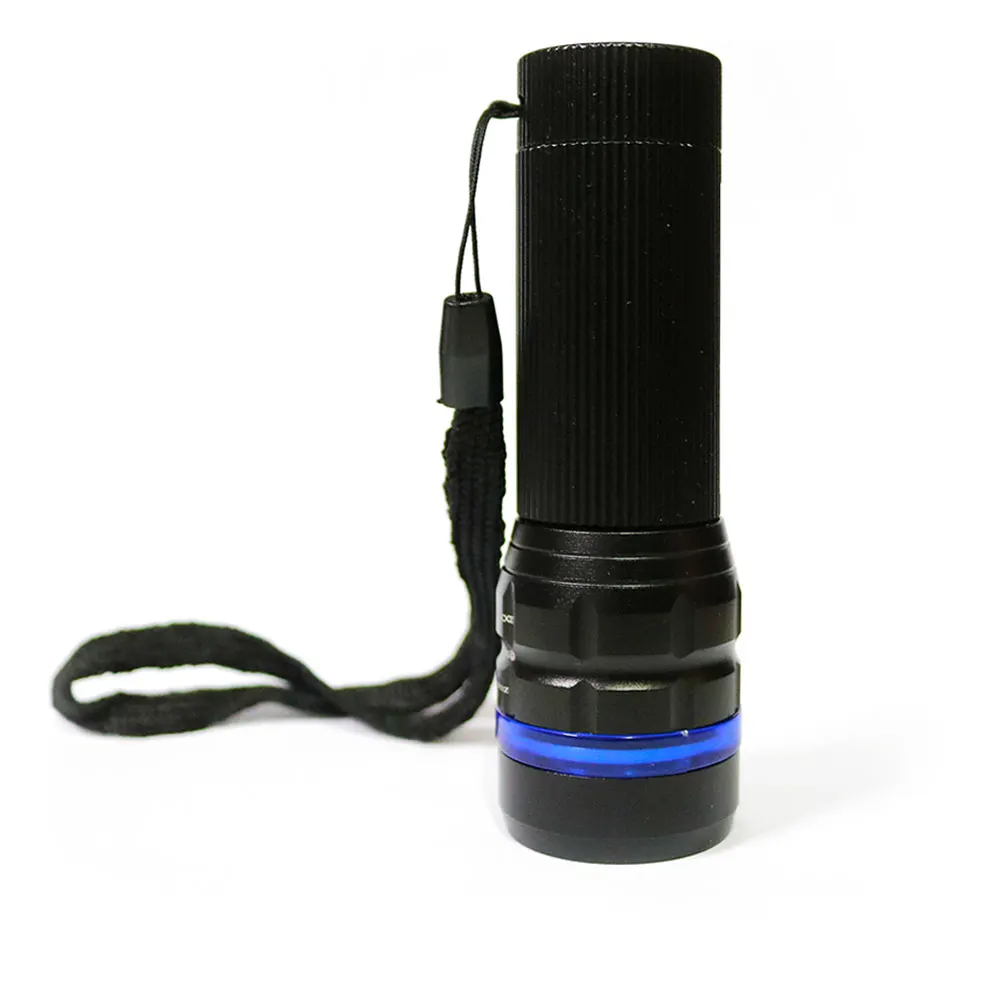 Custom logo 3 x AAA battery flashlight,120 lumens zoom torch for emergency