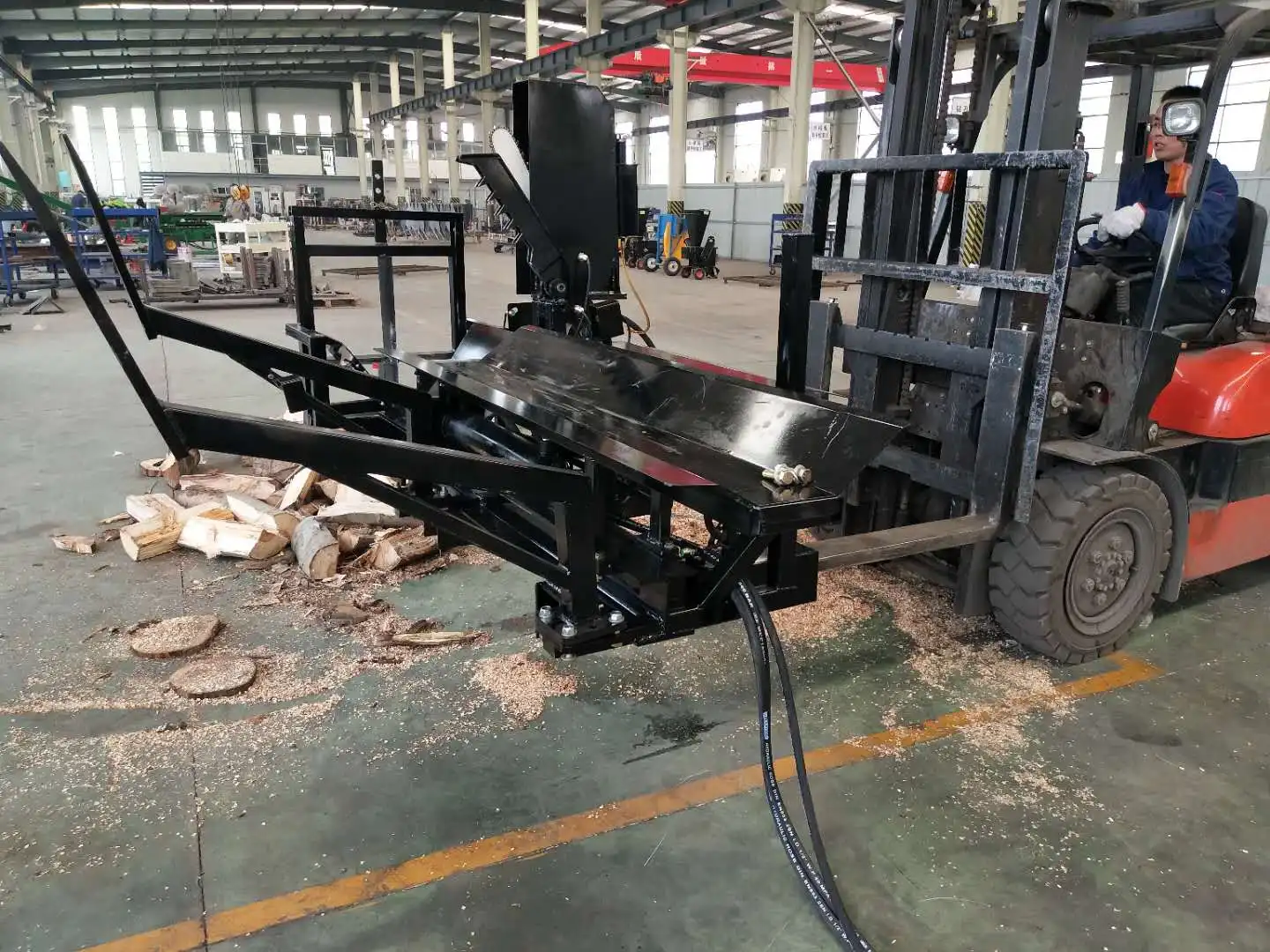 30T Skid Steer Chainsaw Log Splitter - Efficient Firewood Processing