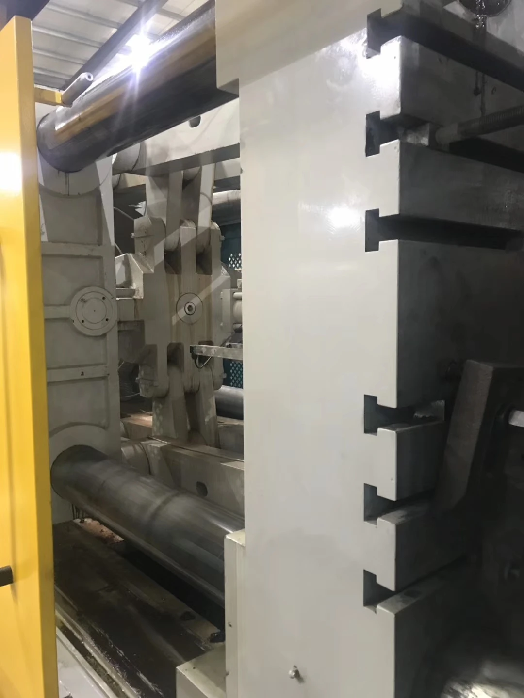 Taiwan CLF 1000T Injection Molding Machine Used Condition Second Hand Plastic Injection Moulding Machine