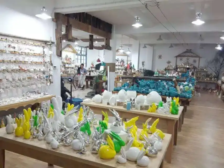 Dehua Beauty Rich Arts & Crafts Co., Ltd. 1