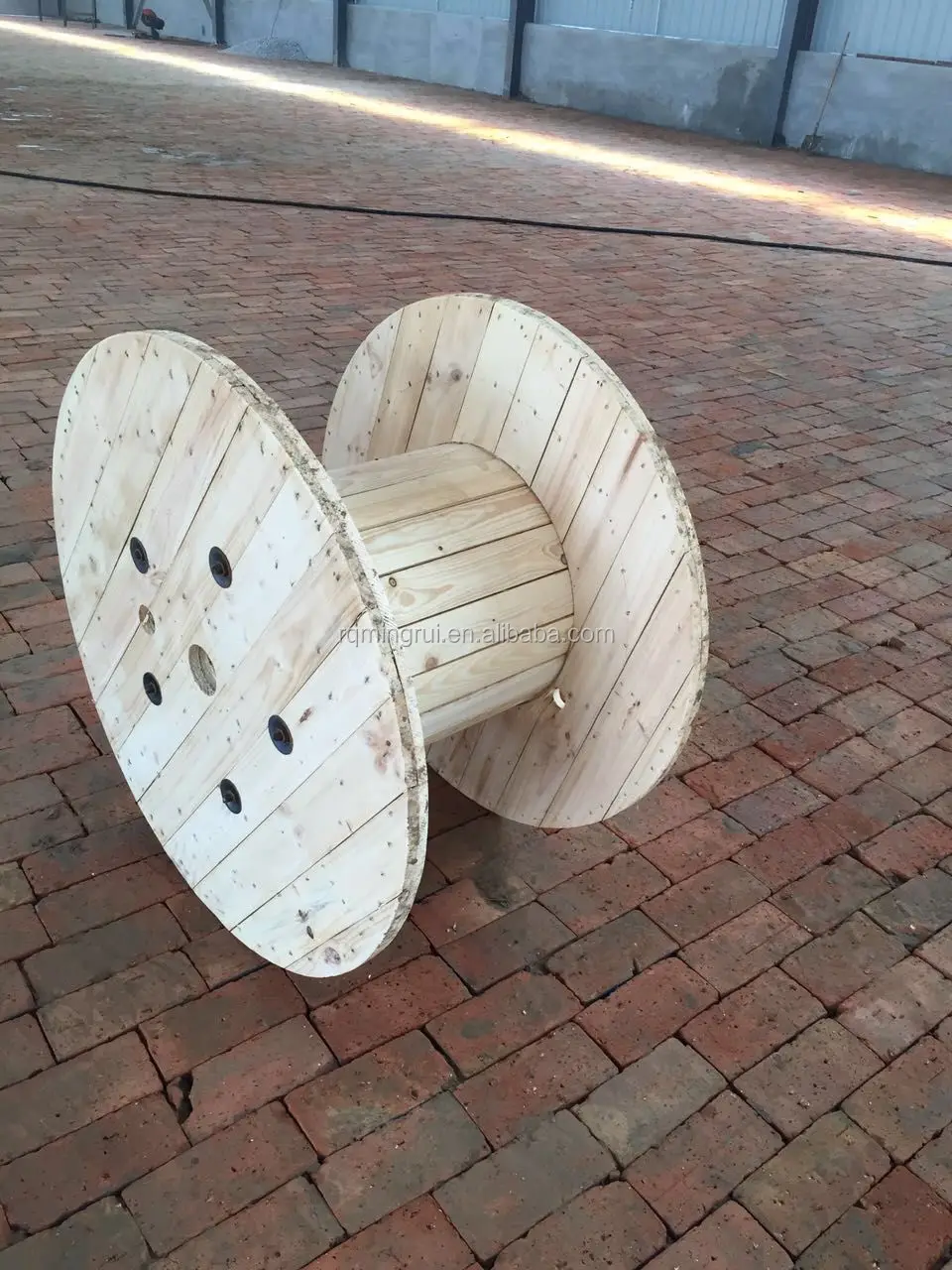 木製ドラム 手彫り模様 直径約30センチ 電気光ファイバー木製ケーブルドラム重量| Alibaba.com