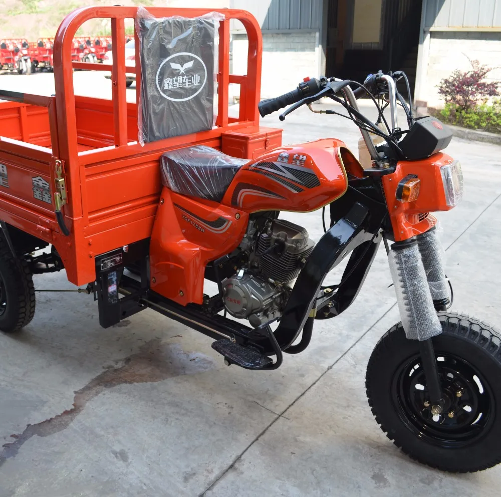 Gasoline Driving Type Three Wheel Motorcycle Cargo Truck Tricycle