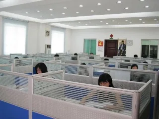 Yiwu Phonbon Import & Export Co., Ltd. 1