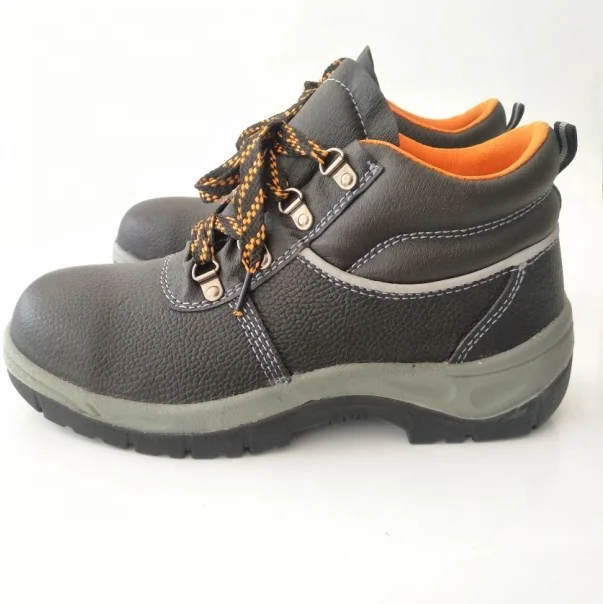 chaussure pour le travail