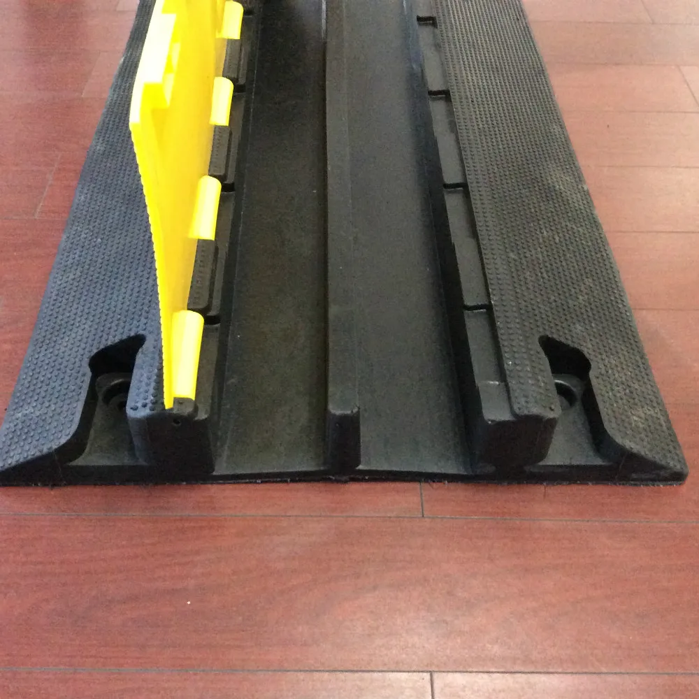 1-канальный резиновый протектор для кабеля 1000*150*30 мм скоростного удара рампа