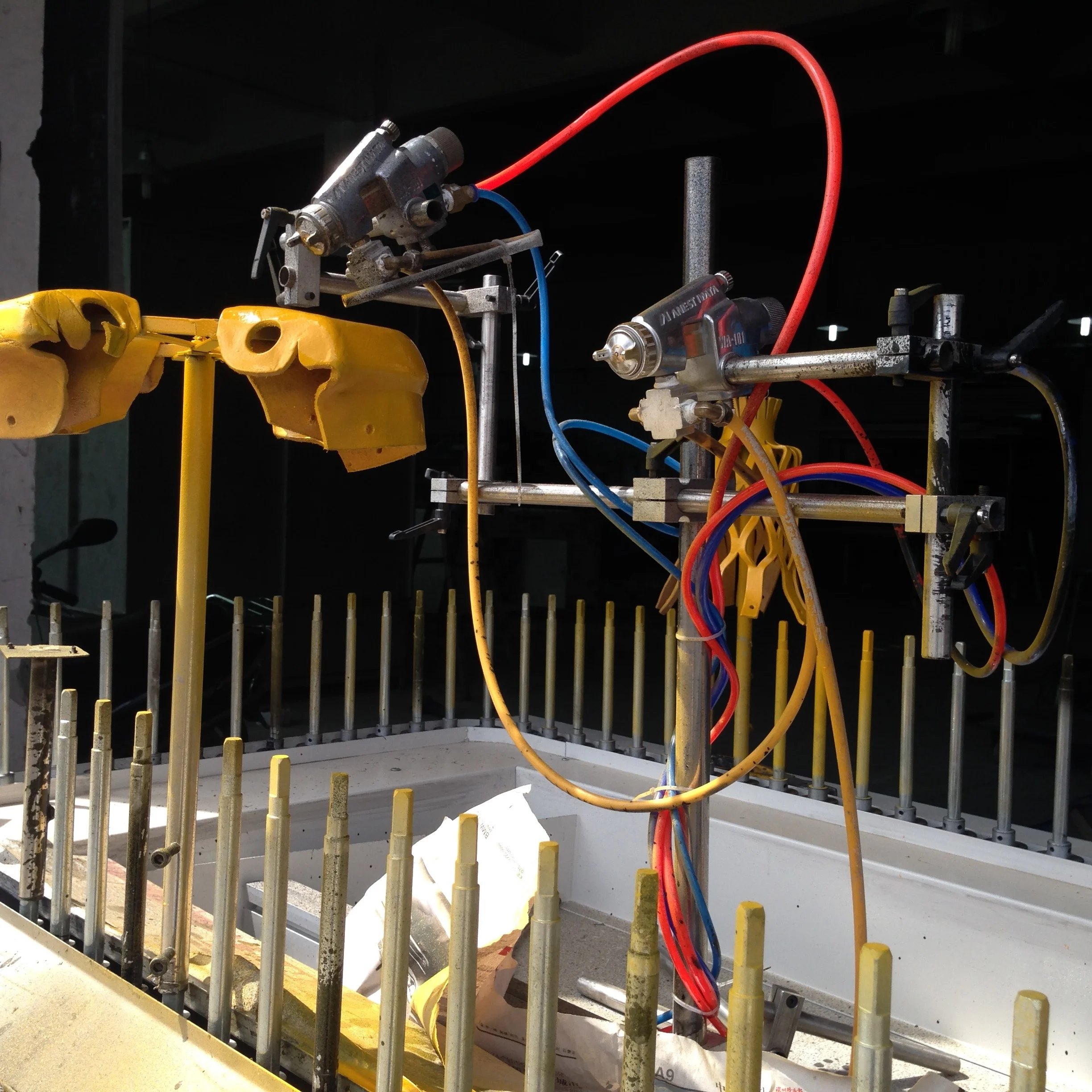 Μπουλόνια για αυτοκίνητα Ρομποτικό εργαλείο huck Μηχάνημα βαφής βαφής επίστρωσης για ρακέτα μπάντμιντον αυτόματο τηλεχειριστήριο ρολό δίσκος αυγών