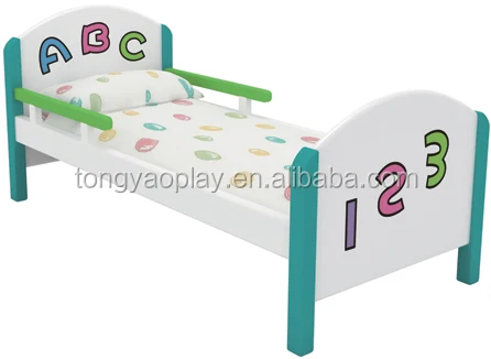 Comfortable plastic baby bed
