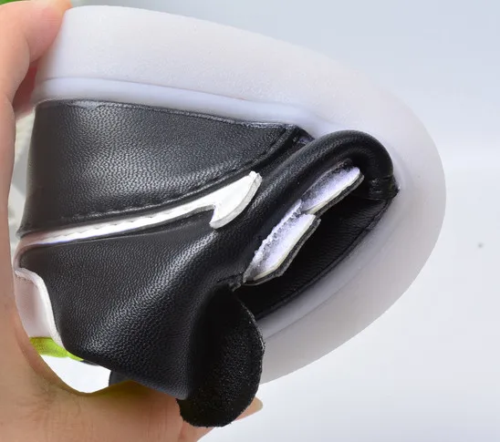 Модные детские кроссовки со светодиодной подсветкой