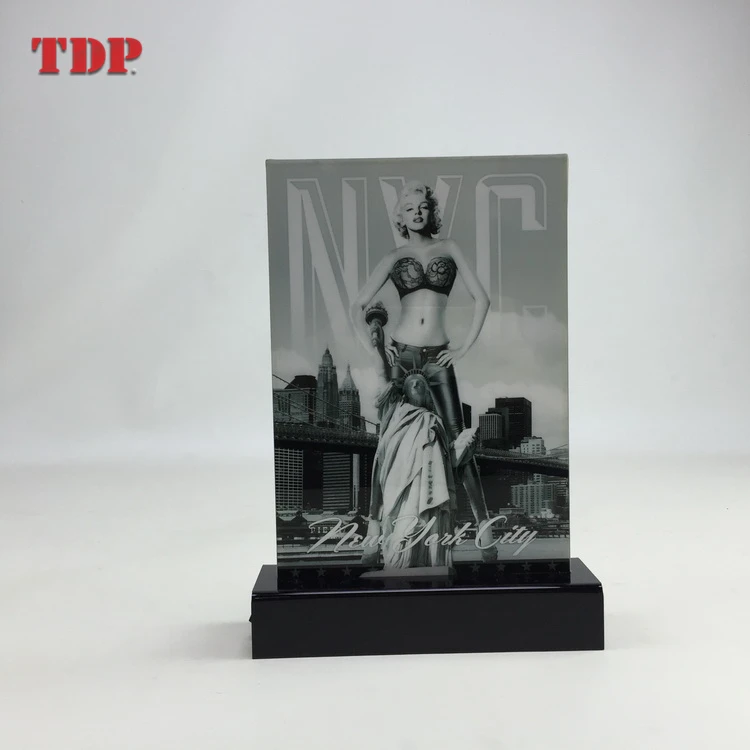 Рекламный постер с акриловыми краями на заказ светодиодные