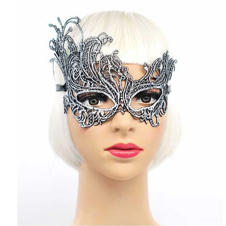 Masque de mascarade en dentelle noire et dorée - Masque d'Halloween de style vénitien avec plumes - Pour bal masqué, bal de promo, soirée costumée, mariage - Canada Masque de mascarade en dentelle noire et dorée - Masque d'Halloween de style vénitien avec plumes - Pour bal masqué, bal de promo, soirée costumée, mariage - Canada