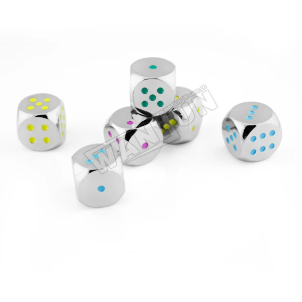 Сувенирные тисненые большие кубики