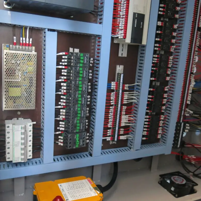 
 Автоматическая машина для производства бумажных пакетов с ручкой  