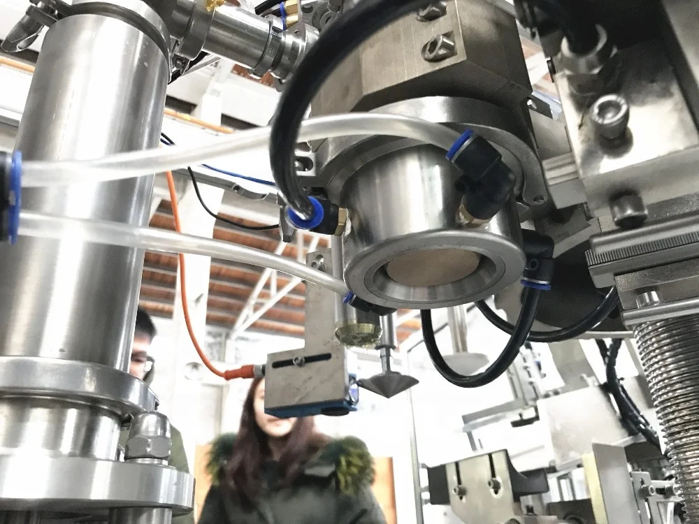 
Автоматическая мазь, косметический лосьон, зубная паста, крем для рук, пластиковая ламинированная трубка, упаковочная машина 