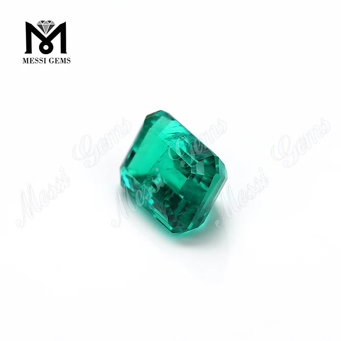 Pierre Précieuse Verte Certificat GIL Émeraude Naturelle De Colombie - 8.87 Carats, Certificat GIL, Taille Excellente, Verte Translucide émeraude Colombie Naturelle