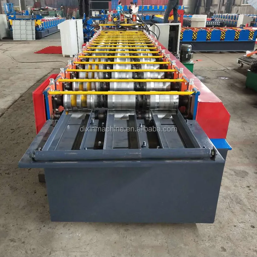 Steel Plate Dura Metal Palisade Fence roller shutter door Roll Forming Machine for sale