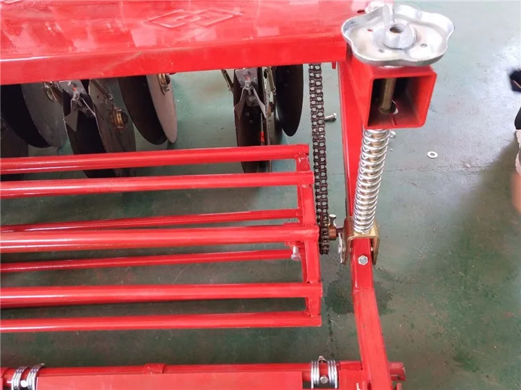 Сельскохозяйственных угодий диск канав на трактор сеялка пшеничная трава ящик для комнатных растений, с коробка удобрения