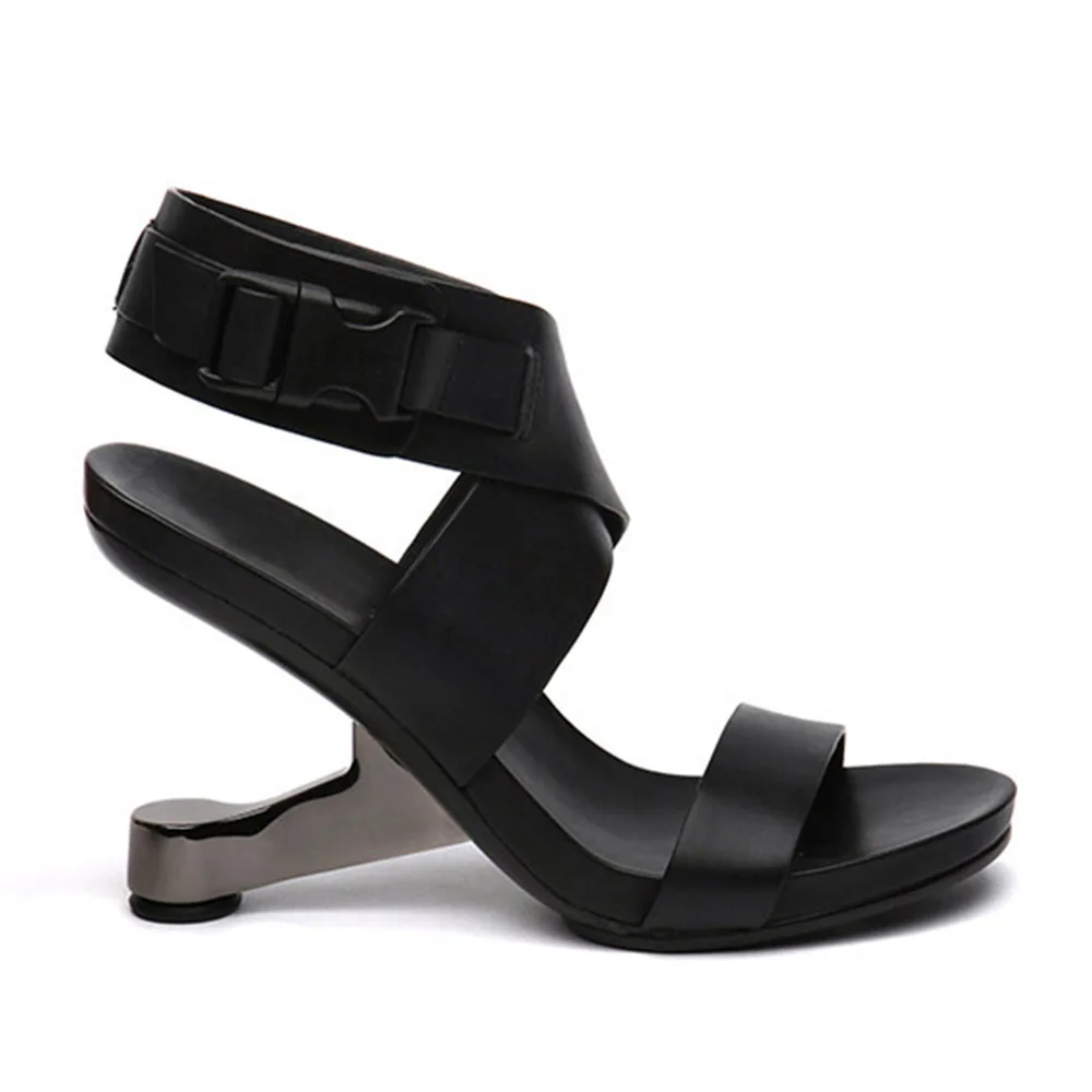 sturdy sandals womens