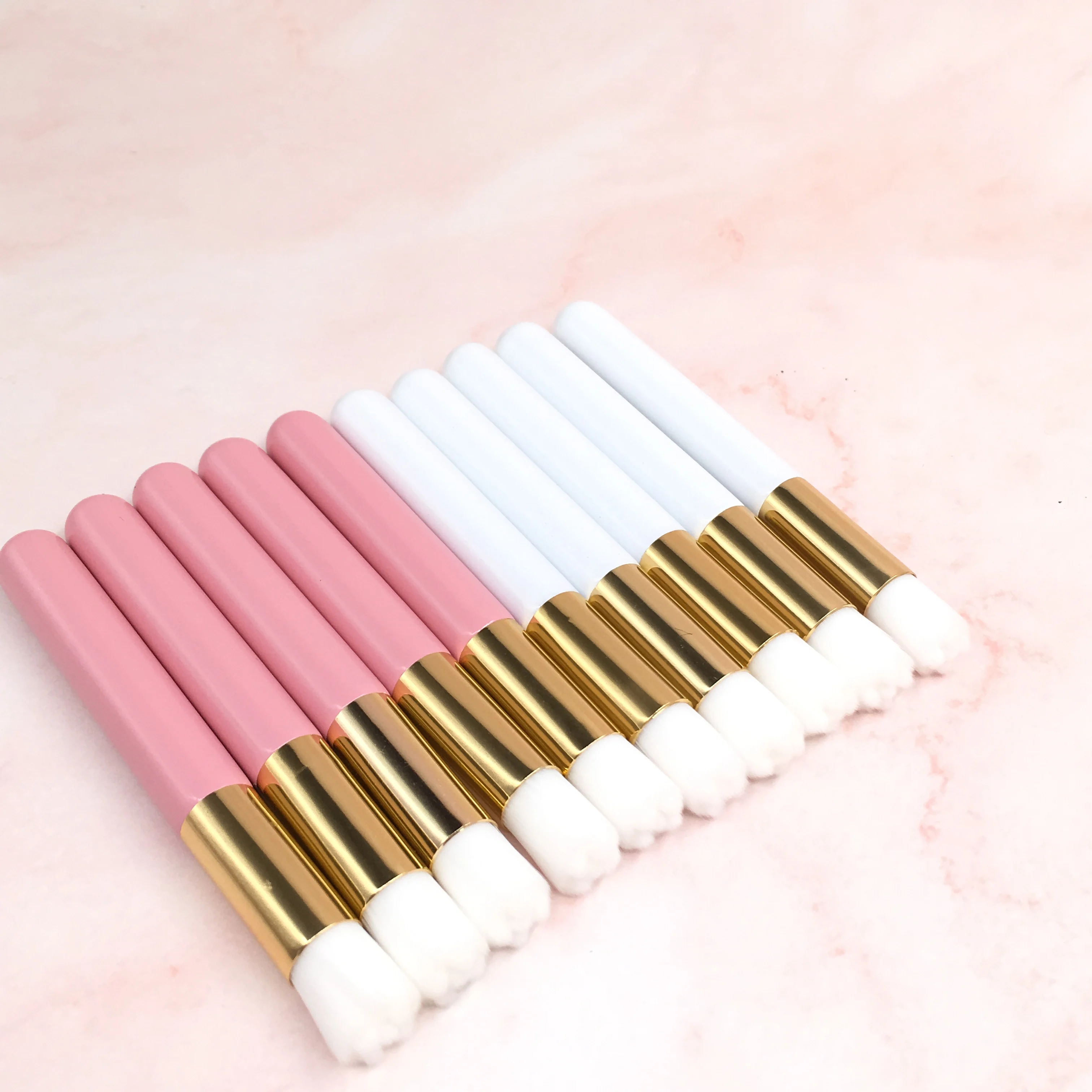 
 Чистящие щетки  