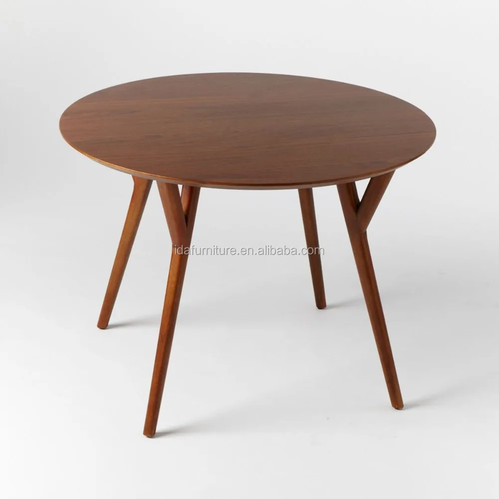 Круглый деревянный стол современный