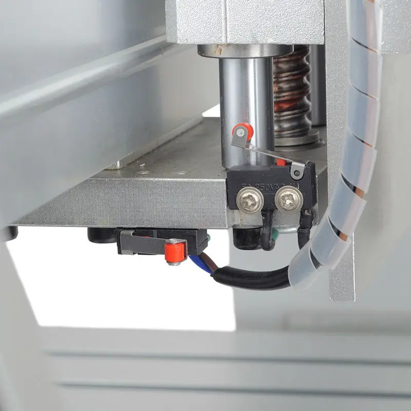Mini Desktop Cnc Pcb Milling and Drilling Machine CNC 6040Z-S 3 Axis