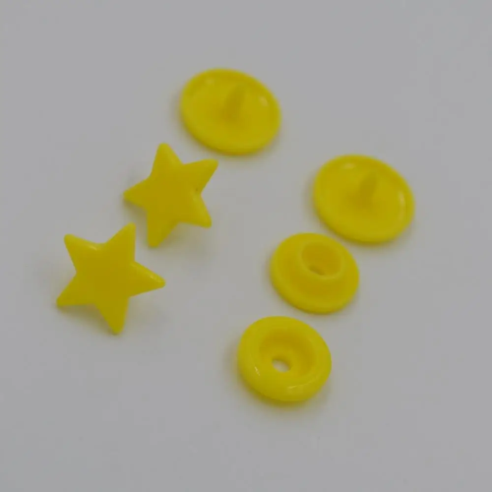 Прямая продажа с фабрики красочные пластиковые кнопки для