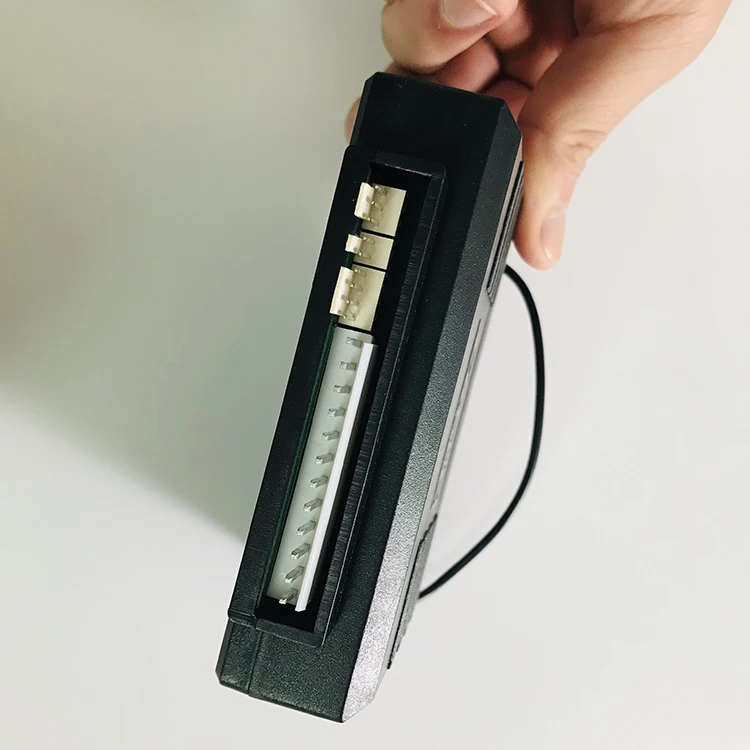 
 Система бесключевого доступа Универсальная автомобильная сигнализация с дистанционным управлением  