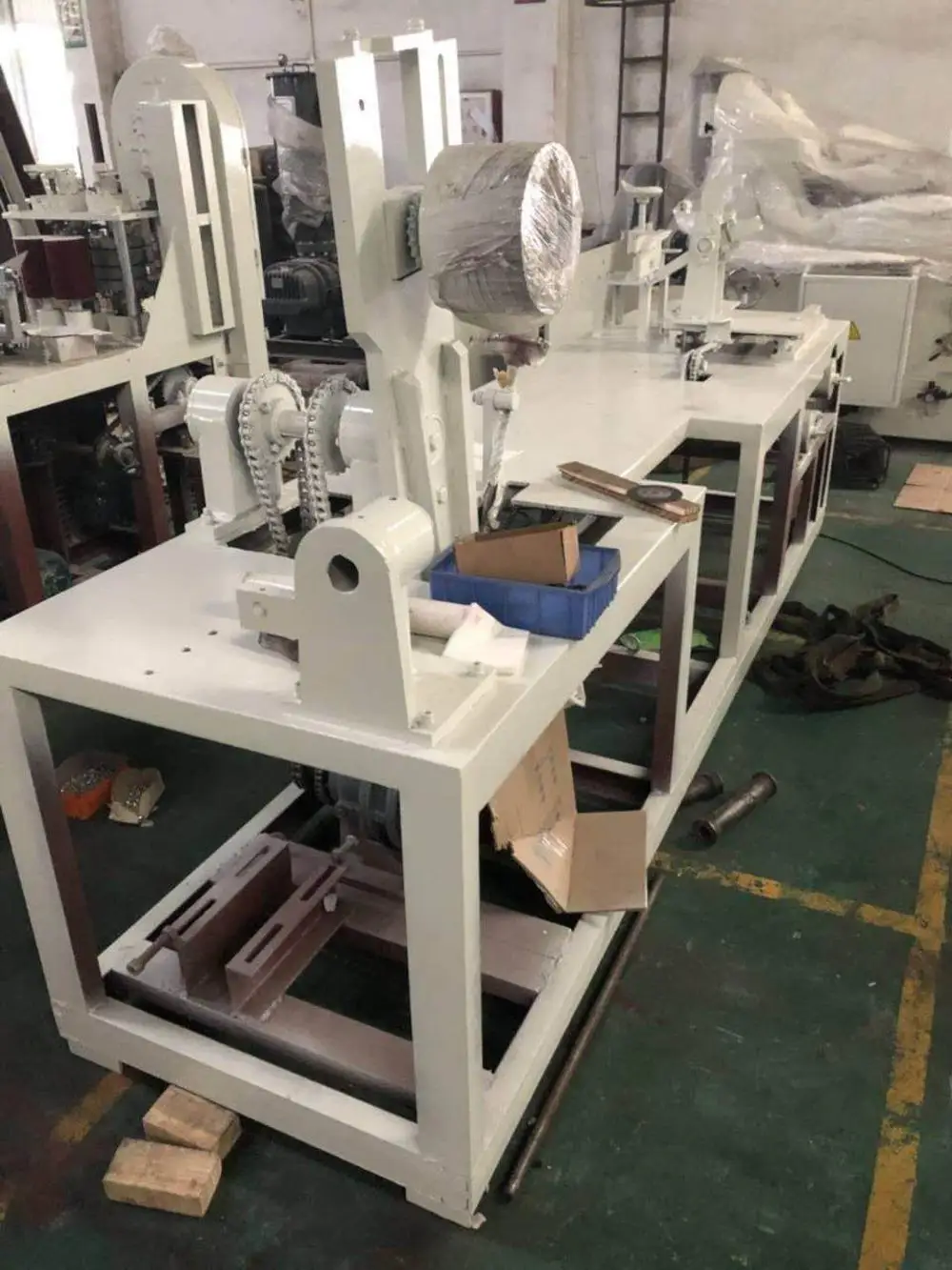 Automatic Tissue Paper Tube Core Making Cutting Machine