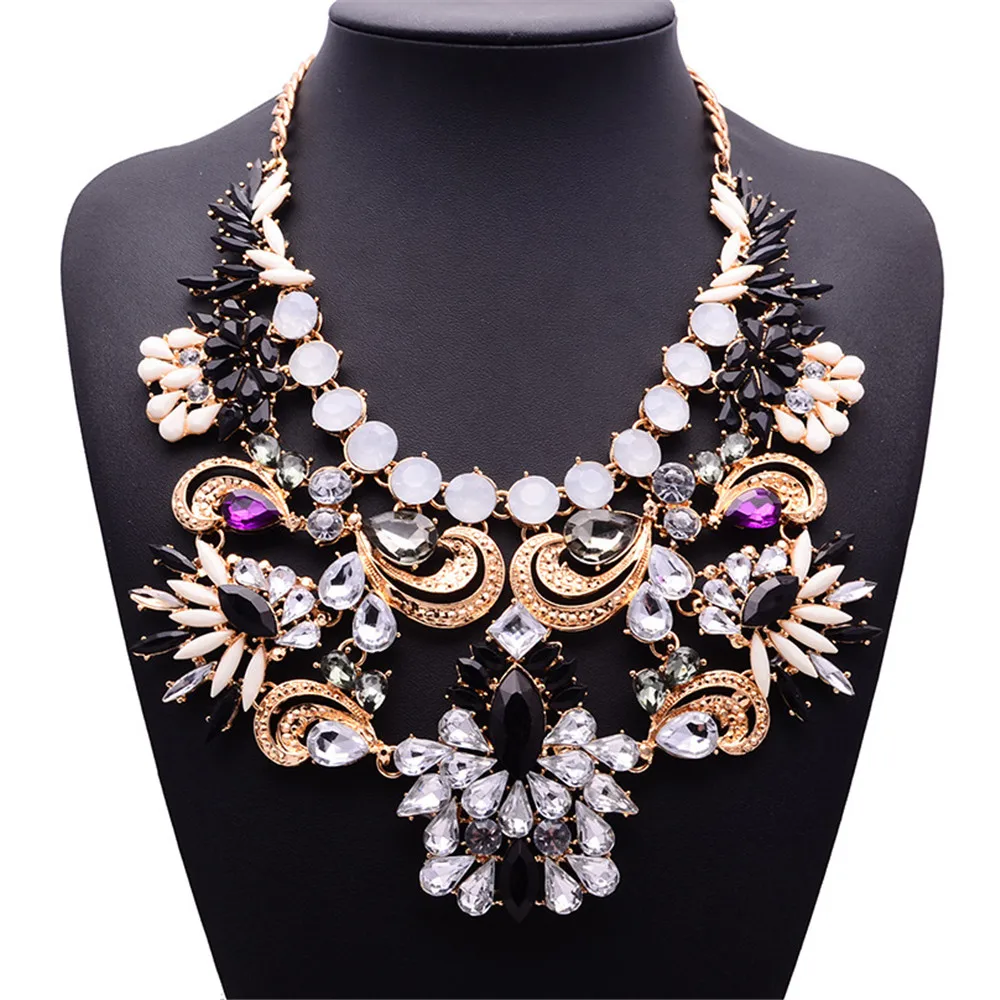 women Charm Jewelry Pendant Chain Crystal Choker Chunky Bib Statement Necklace & 
