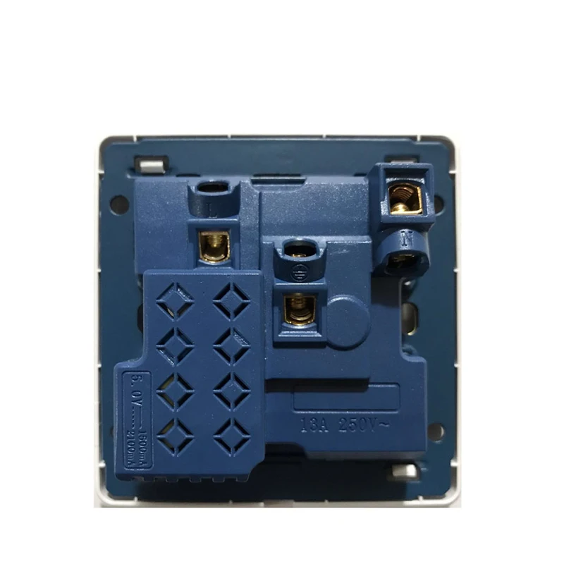 Home Use 5-Pin Universal USB PC Electric Wall Switch Socket Wire Drawing 16A Rated Current for Villa or Apartment Home