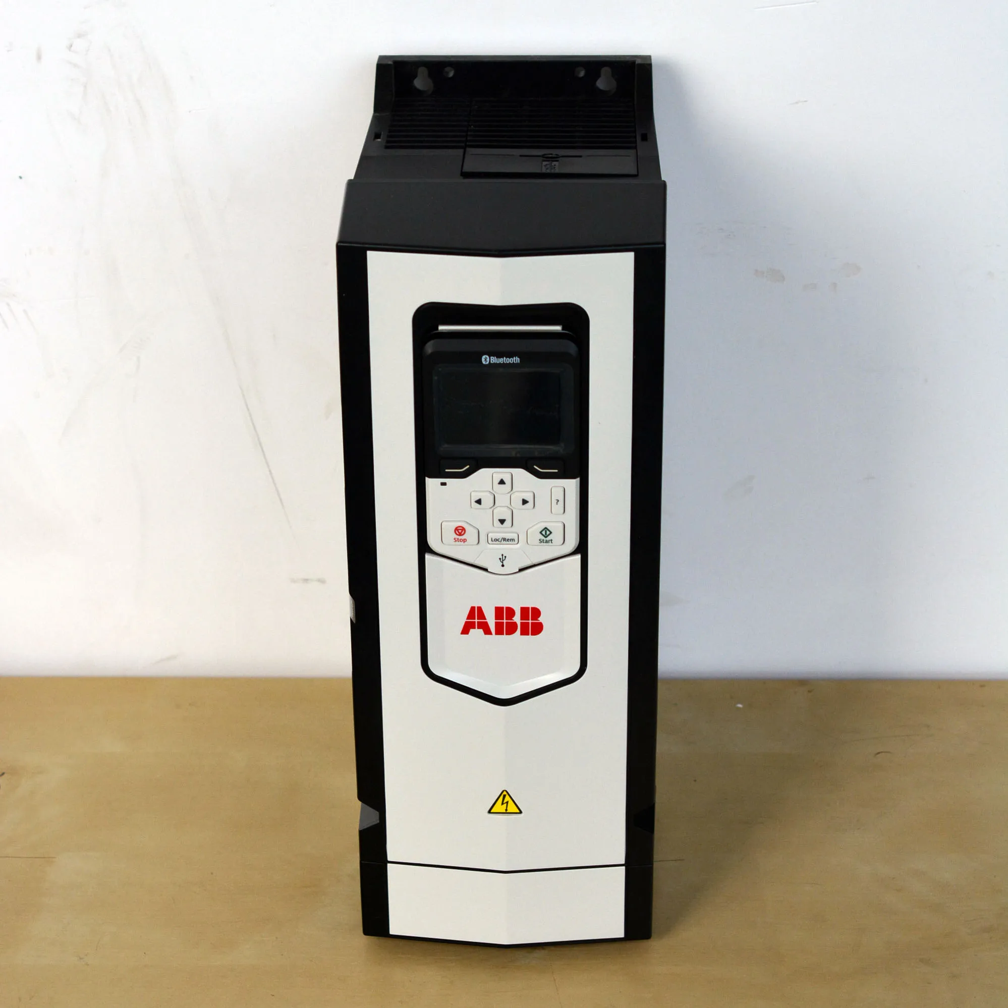 100% Новый оригинальный Altivar 630 series привод переменной скорости ATV630D75N4 75kW/100HP-380V 480V тип 1