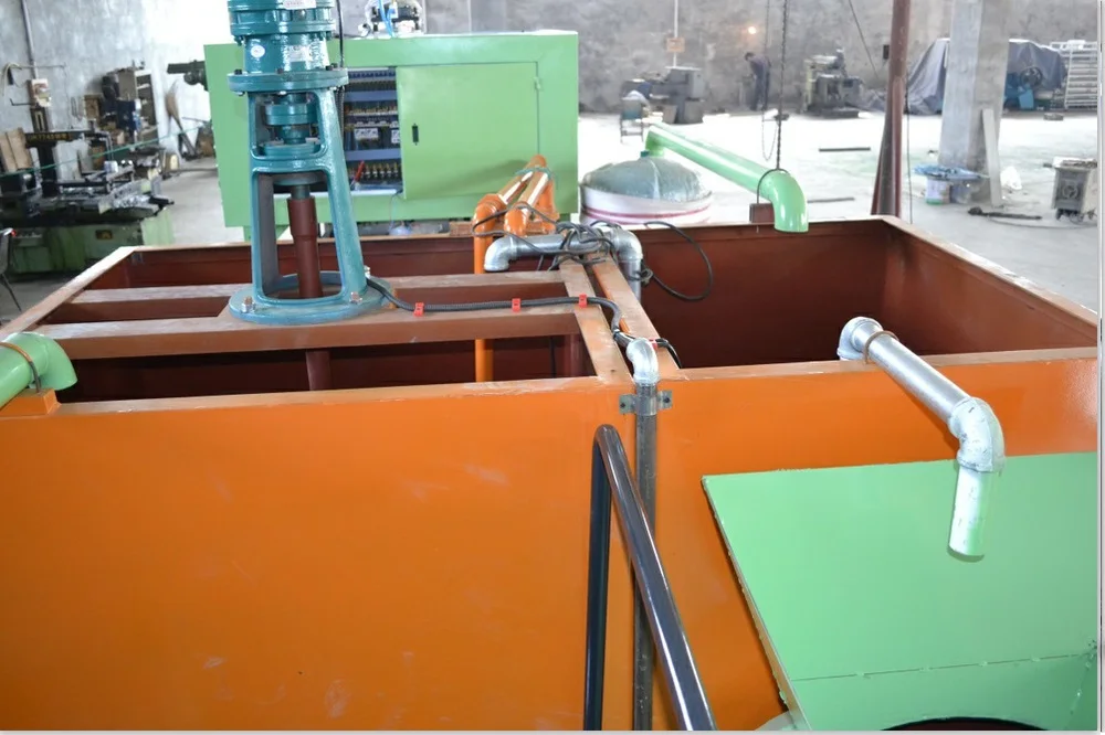  Machine de plateau d'oeufs de pulpe de papier de rebut de coût bas de haute qualité de Wanyou petite