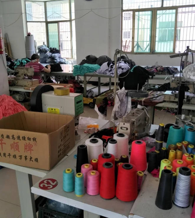 Yiwu Wenni Garments Co., Ltd. 1