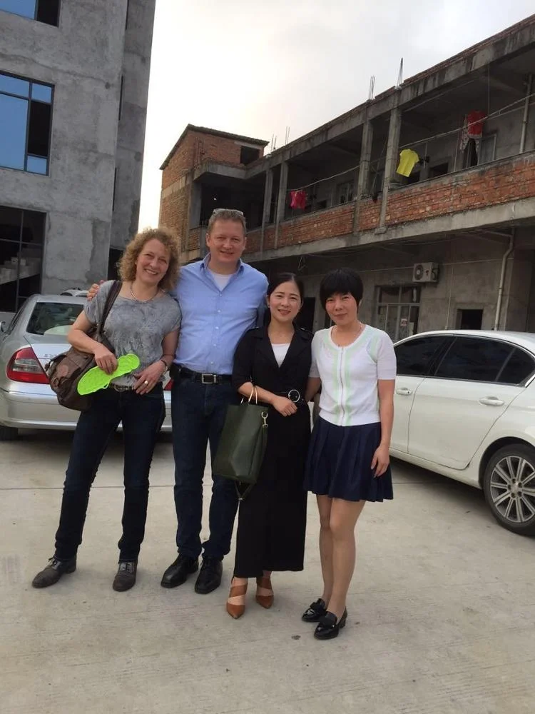 
Оптовая продажа, прочный дизайн, спортивная обувь для скейтборда, тонкая резиновая подошва 