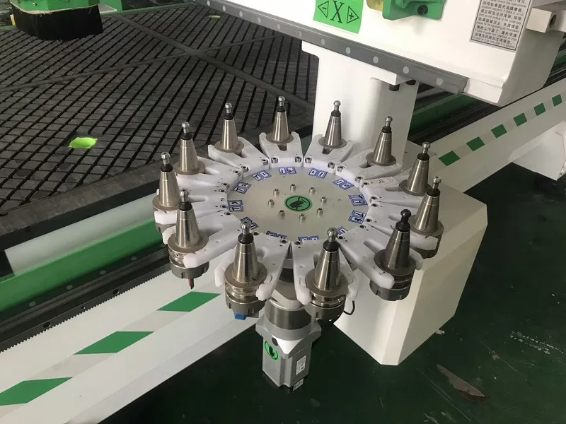 3d Carousel Automatic Cnc Wood Cutter Machine with Automatic Tool Changer for Engraving