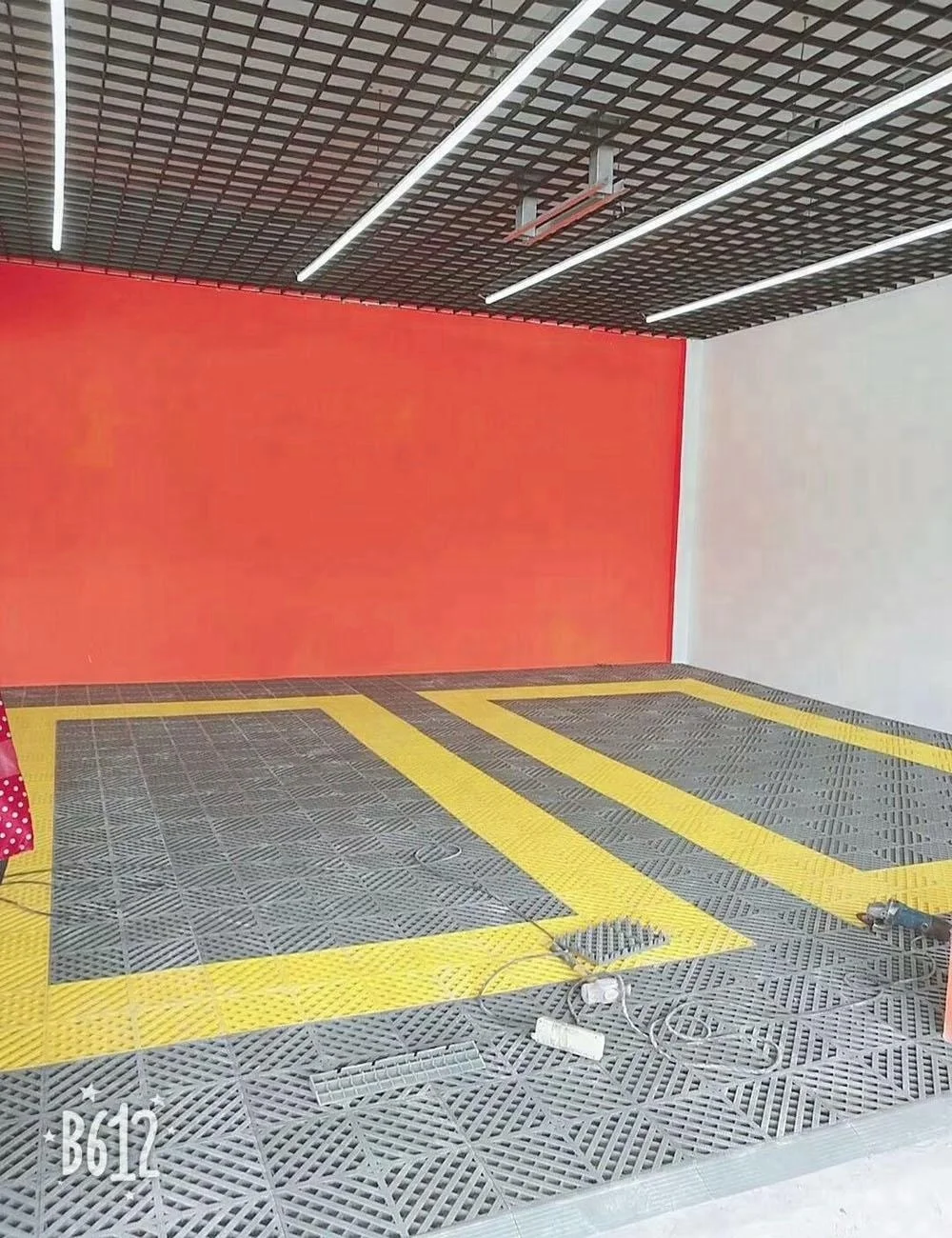 自排水移动洗车地板 pp 工业连锁车库地砖