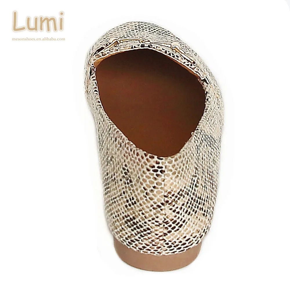 Женские босоножки на плоской подошве; Женская обувь