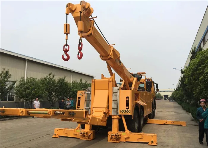 HOWO 12 Wheeler 360 Degree Rotator Wrecker Towing Truck 50 Tons Wrecker Truck for Sale
