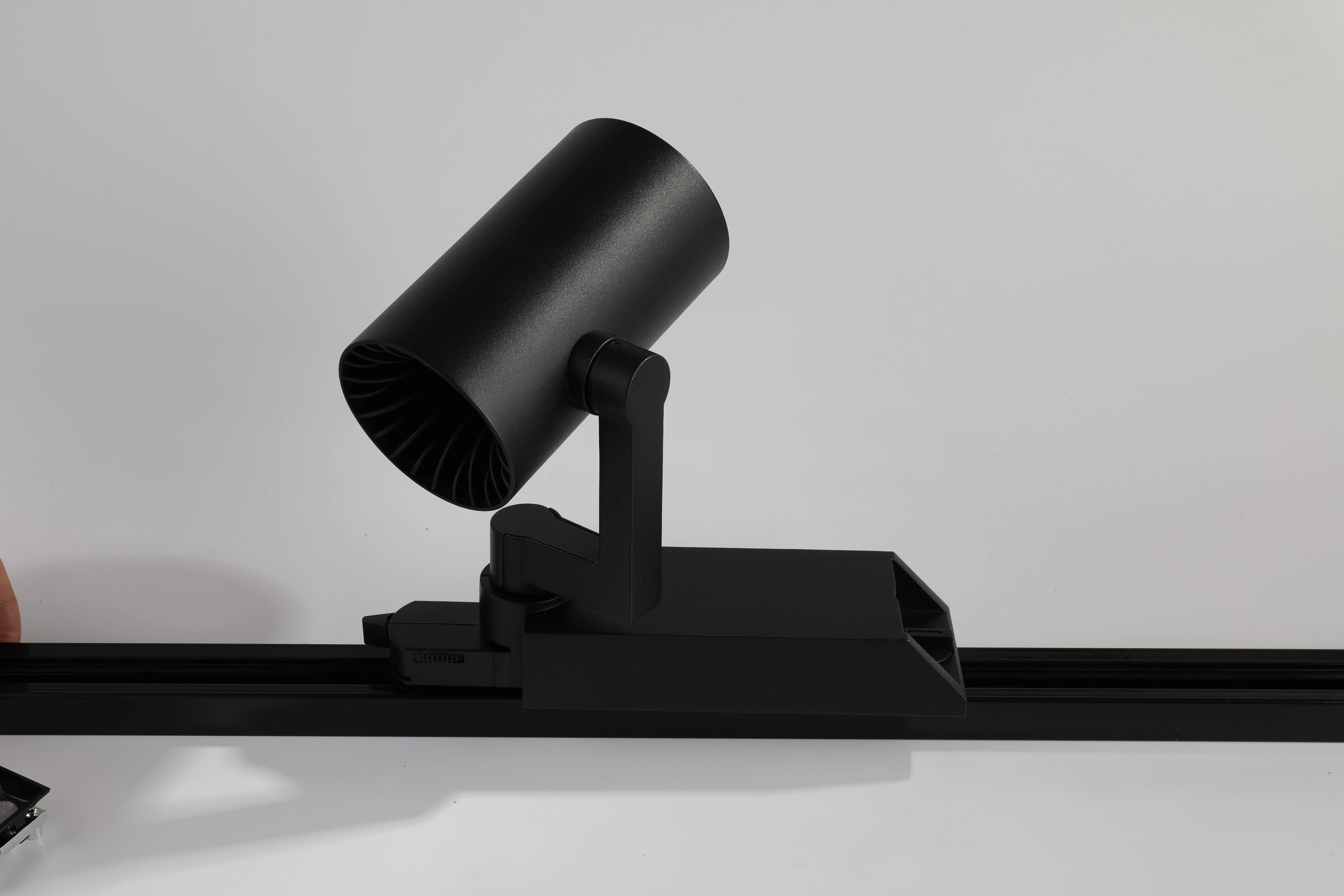 30 Вт, Лидер продаж, светодиодный Трековый светильник