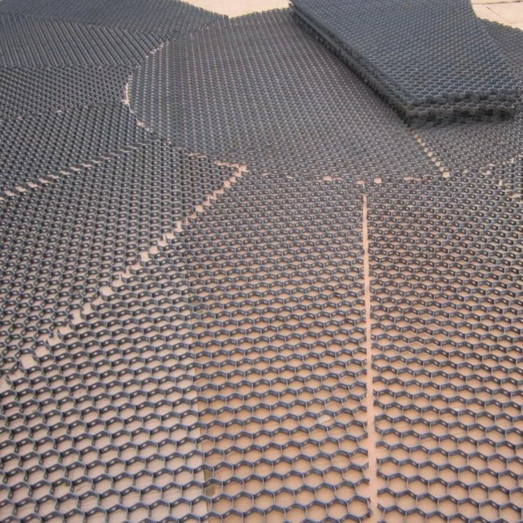Hexmesh Plain Weave Woven Metal Refractories Steel Wire Mesh With Woven Punching Cutting Bending Welding Services