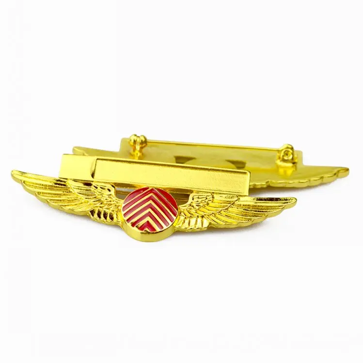 China Factory Custom Zinc Alloy Prefect Gold Metal wings Pin Badge
